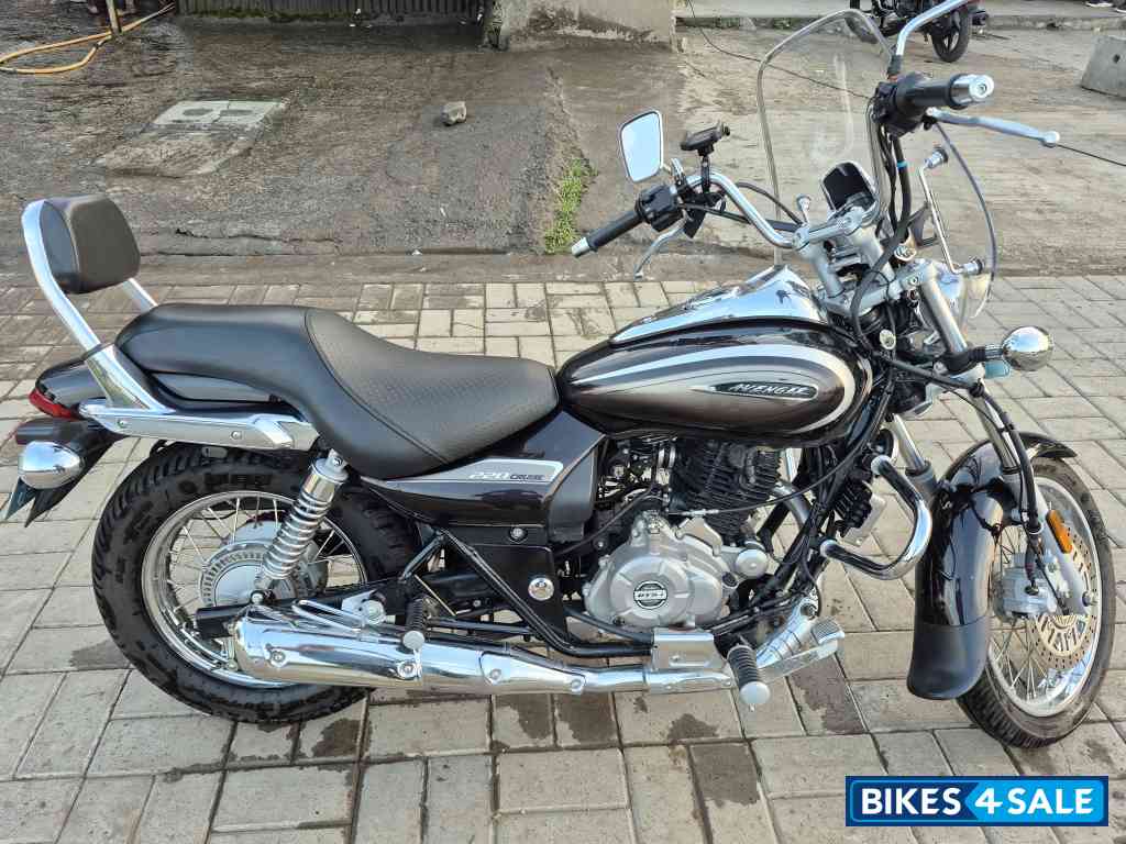 Bajaj Avenger Cruise 220 Bajaj Avenger Cruise 220