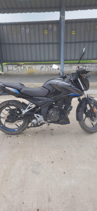 Bajaj Pulsar P150 Twin Disc Split Seat 2023 Model
