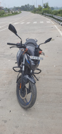 Bajaj Pulsar P150 Twin Disc Split Seat