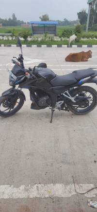 Bajaj Pulsar P150 Twin Disc Split Seat