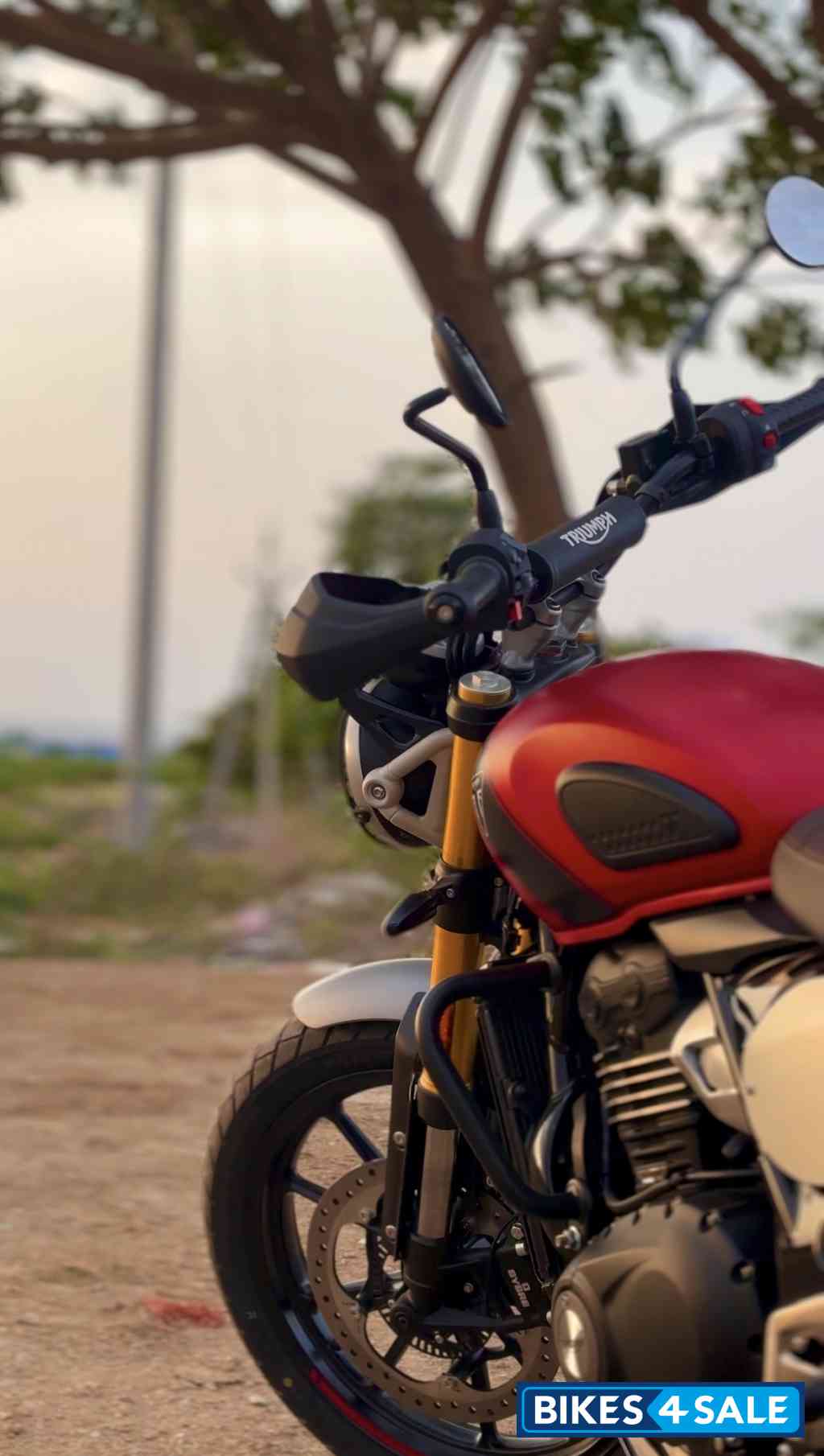 Triumph Scrambler 400 X