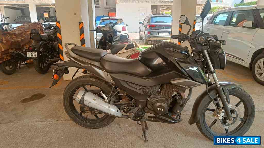 TVS Raider Split Seat TVS Raider Split Seat