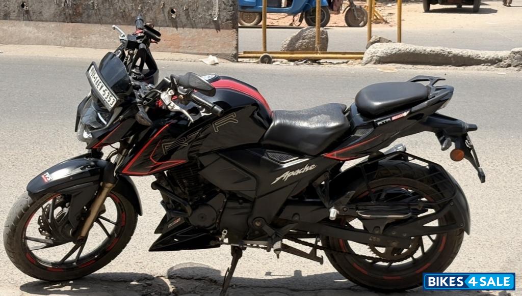 TVS Apache RTR 200 4V ABS