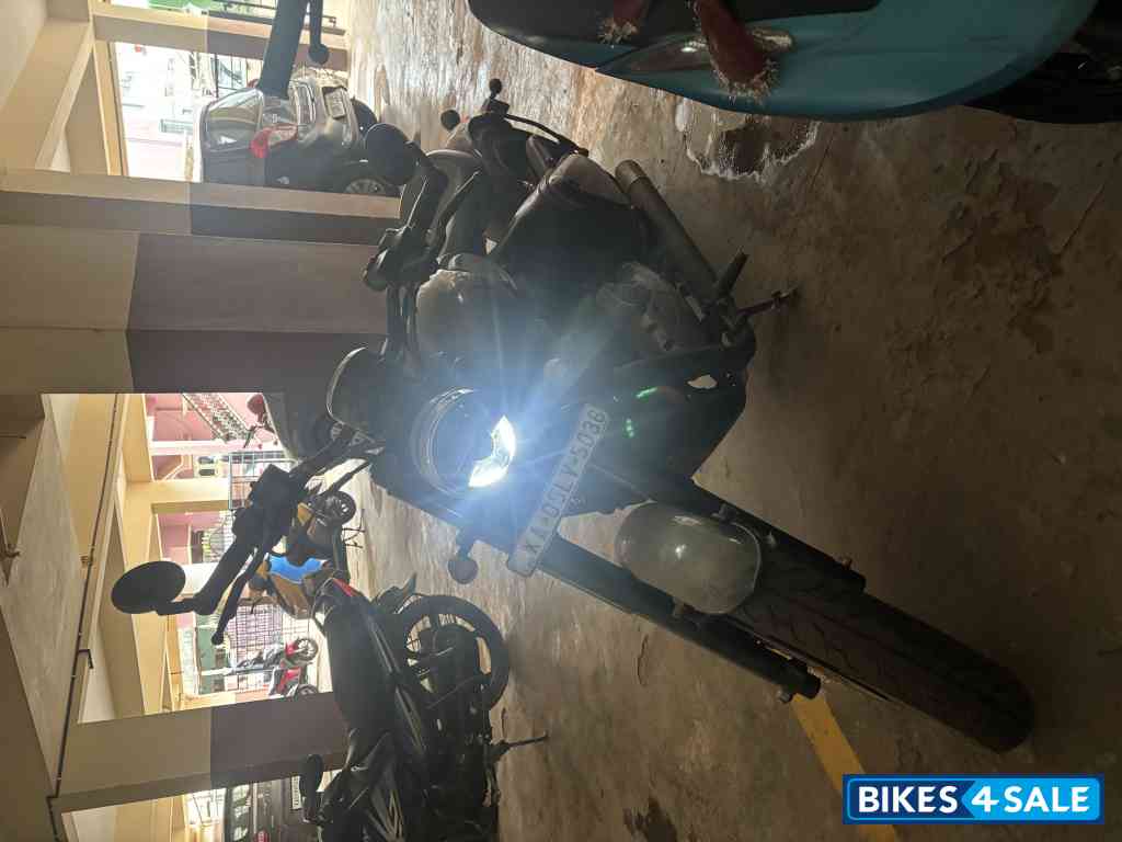 Jawa 42 Bobber Dual Channel ABS