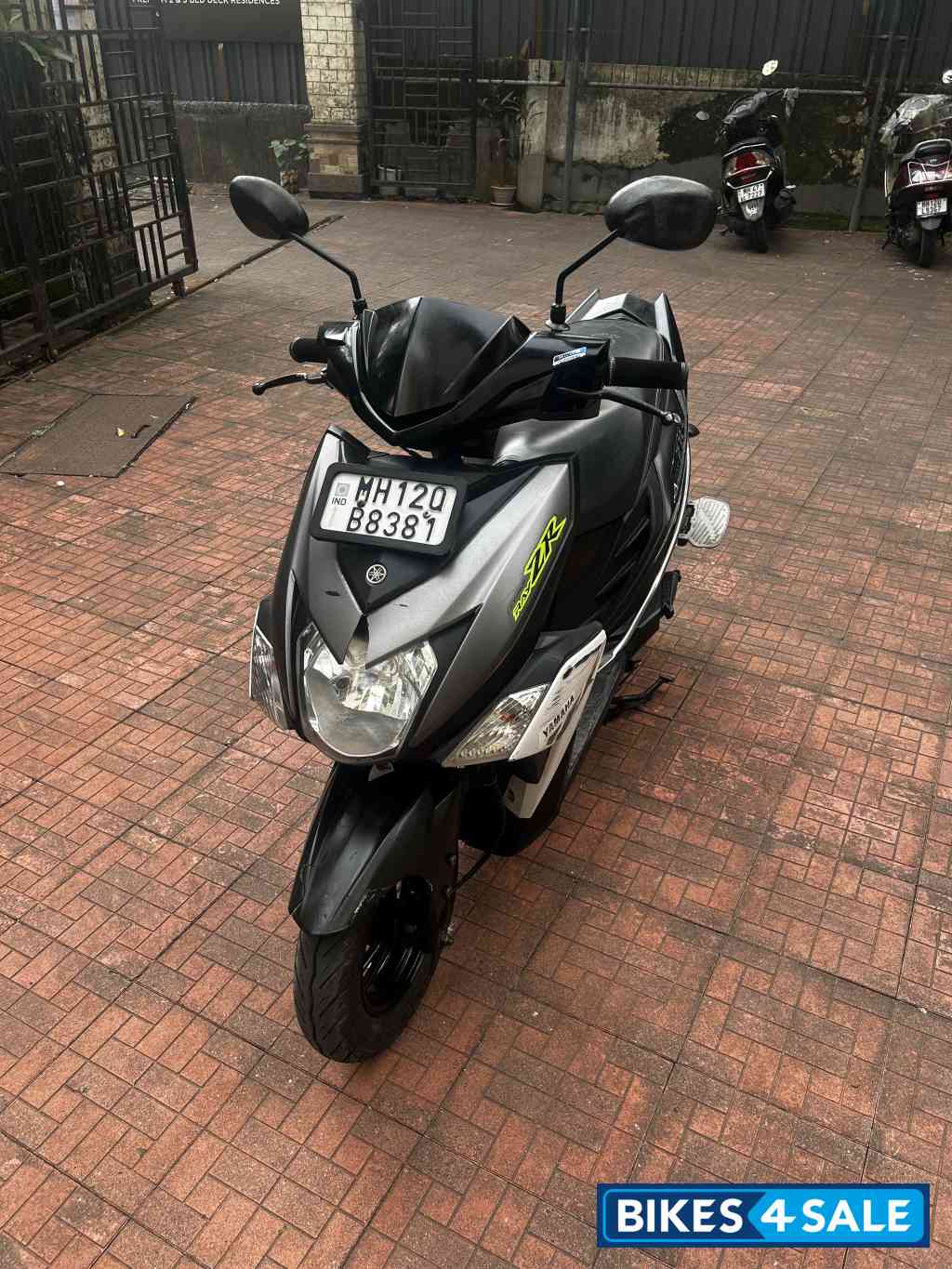 Yamaha Cygnus Ray ZR Yamaha Cygnus Ray ZR