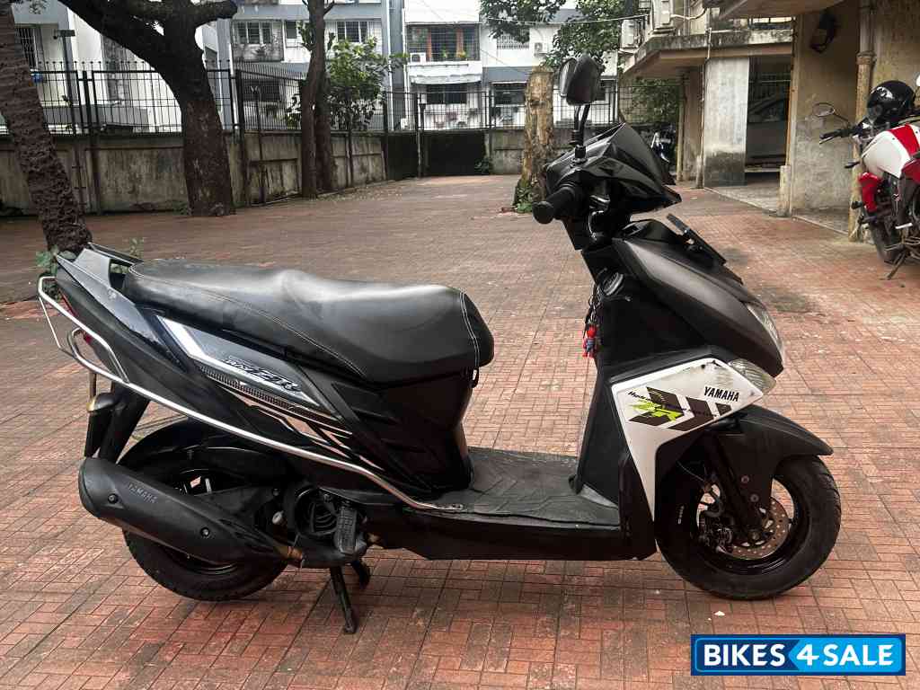 Yamaha Cygnus Ray ZR Yamaha Cygnus Ray ZR