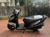 Yamaha Cygnus Ray ZR