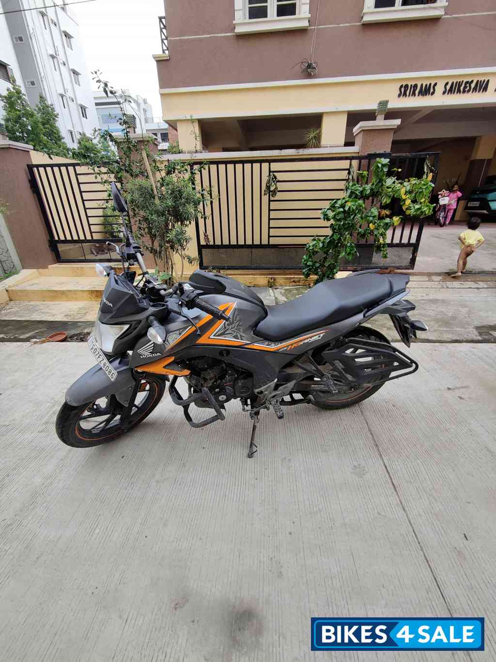Honda CB Hornet 160R