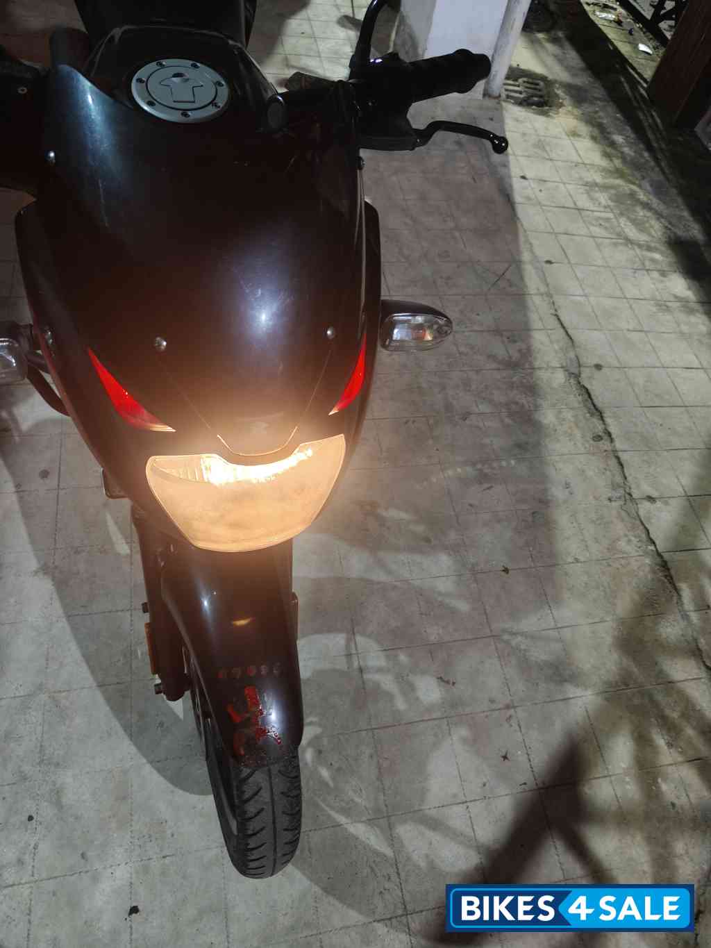 Bajaj Pulsar 125 Neon Disc Single Seat Bajaj Pulsar 125 Neon Disc Single Seat
