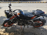 KTM Duke 125
