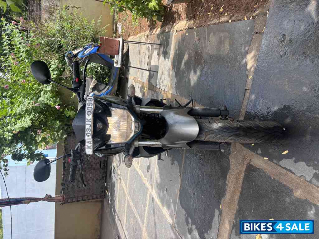 Yamaha FZ FI V2