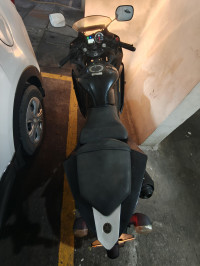 Yamaha YZF R15 V2