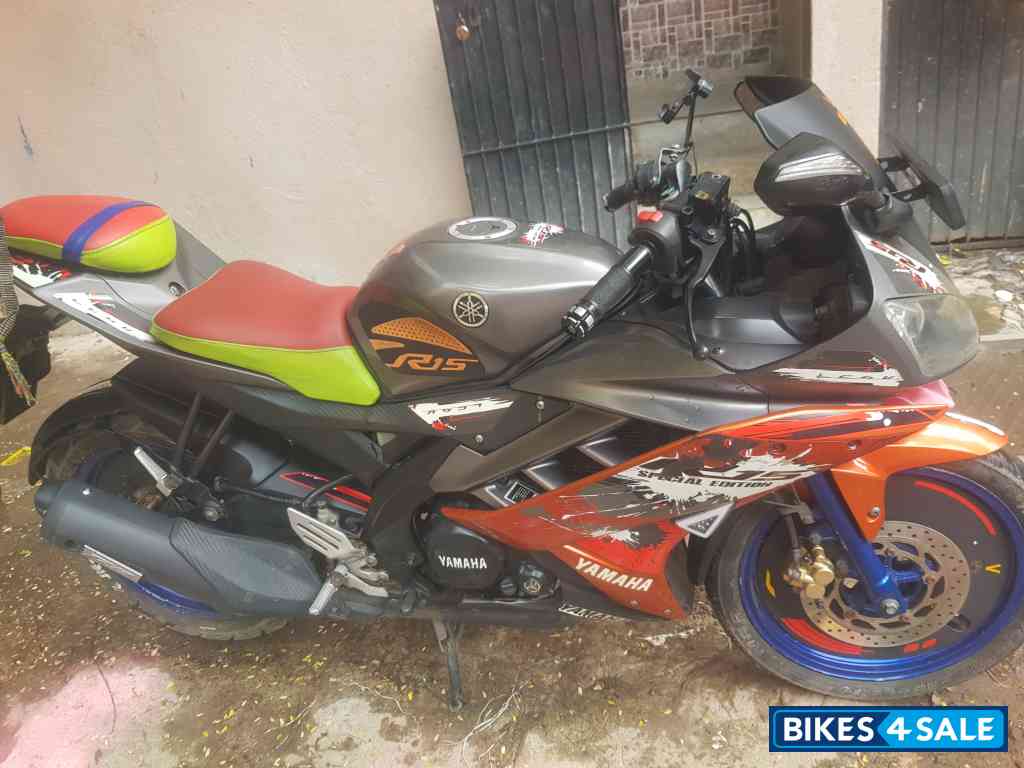 Yamaha YZF R15 V2