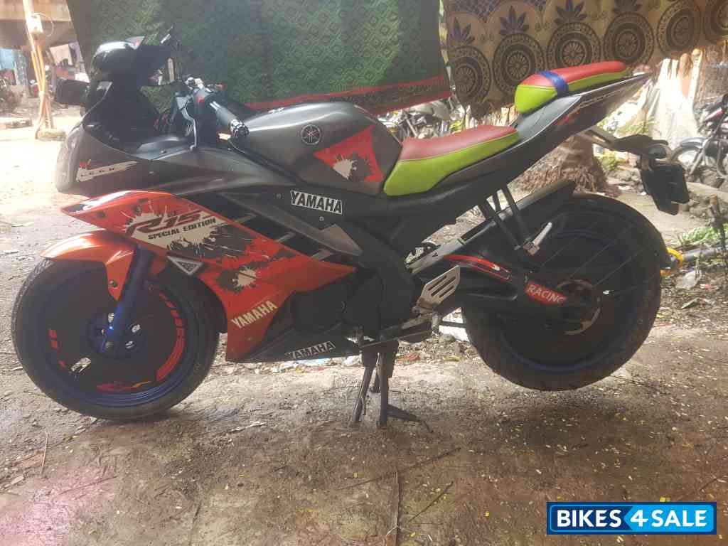 Yamaha YZF R15 V2 Yamaha YZF R15 V2