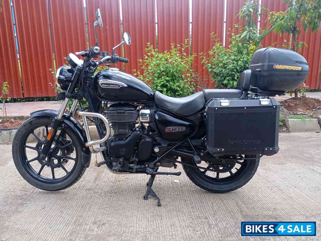 Royal Enfield Meteor 350 Stellar