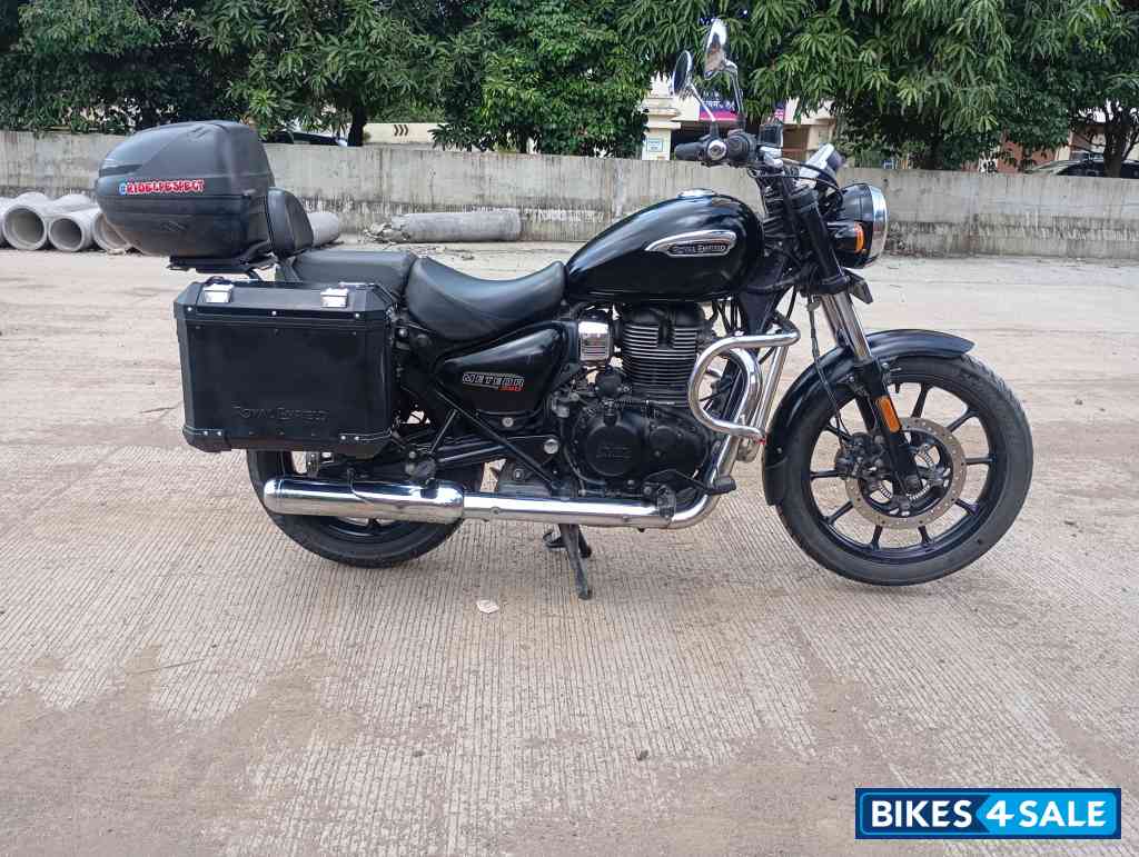 Royal Enfield Meteor 350 Stellar Royal Enfield Meteor 350 Stellar