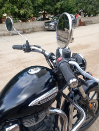 Royal Enfield Meteor 350 Stellar