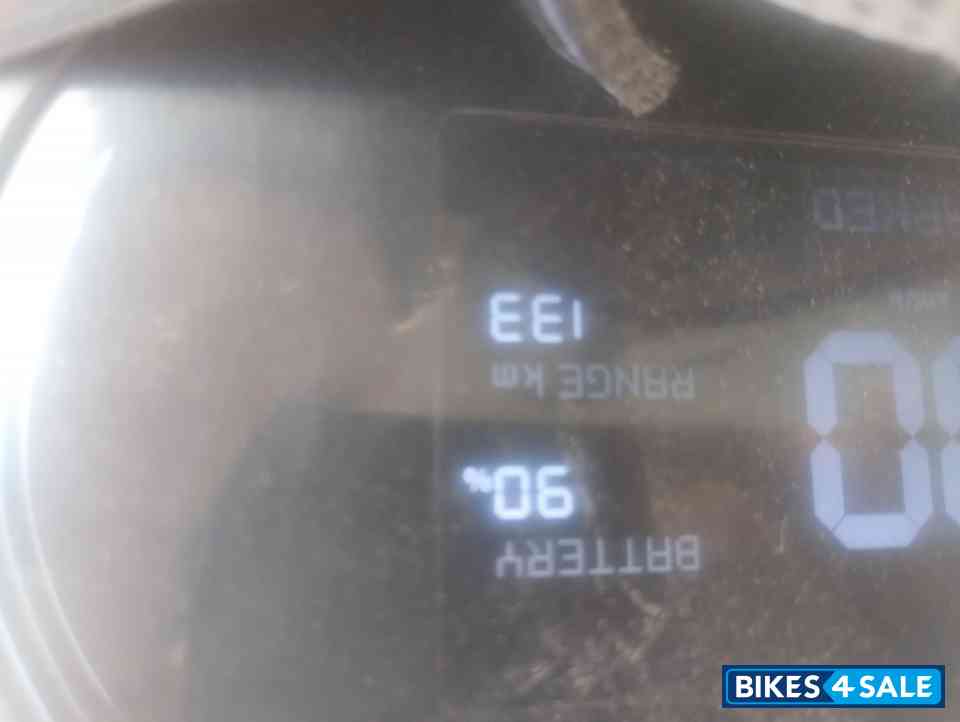 Ola S1X 4 kWh Ola S1X 4 kWh