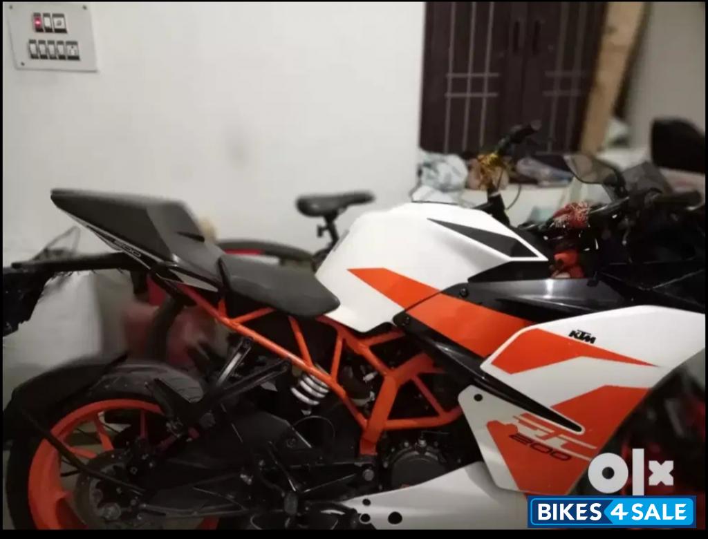 Orange White KTM RC 200