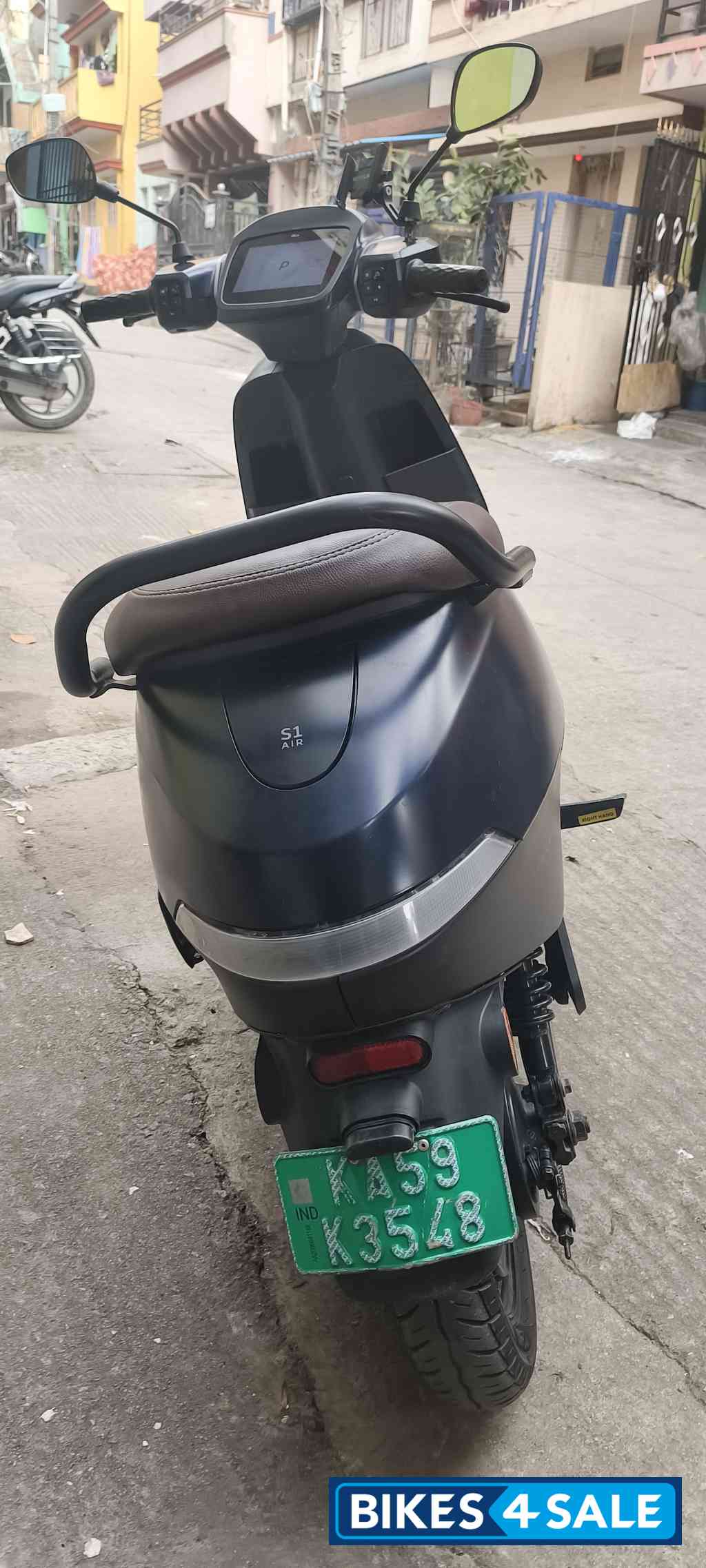 Ola S1 Air 4kWh Ola S1 Air 4kWh