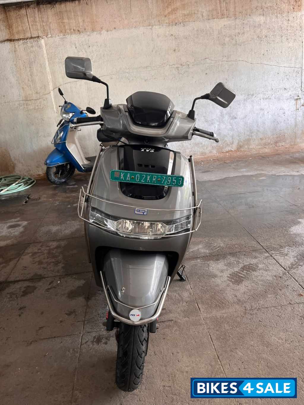 Grey TVS iQube S