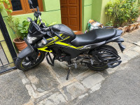 Green Honda CB Hornet 160R