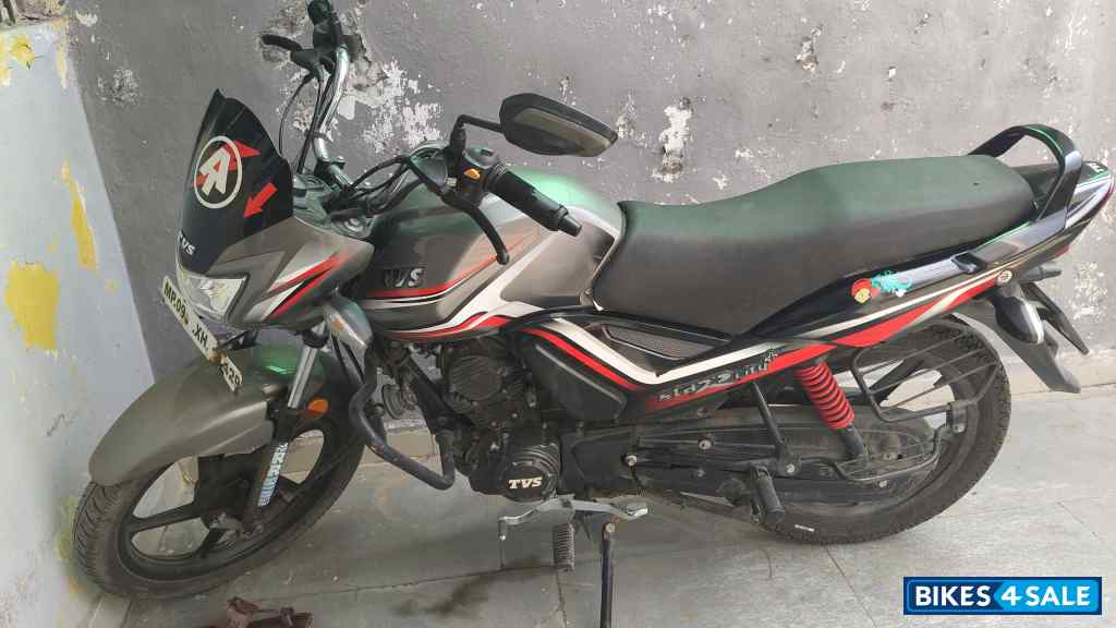 Silver TVS Star City Plus BS VI Silver TVS Star City Plus BS VI