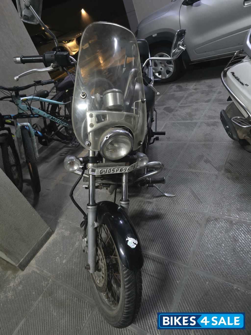 Bajaj Avenger Cruise 220