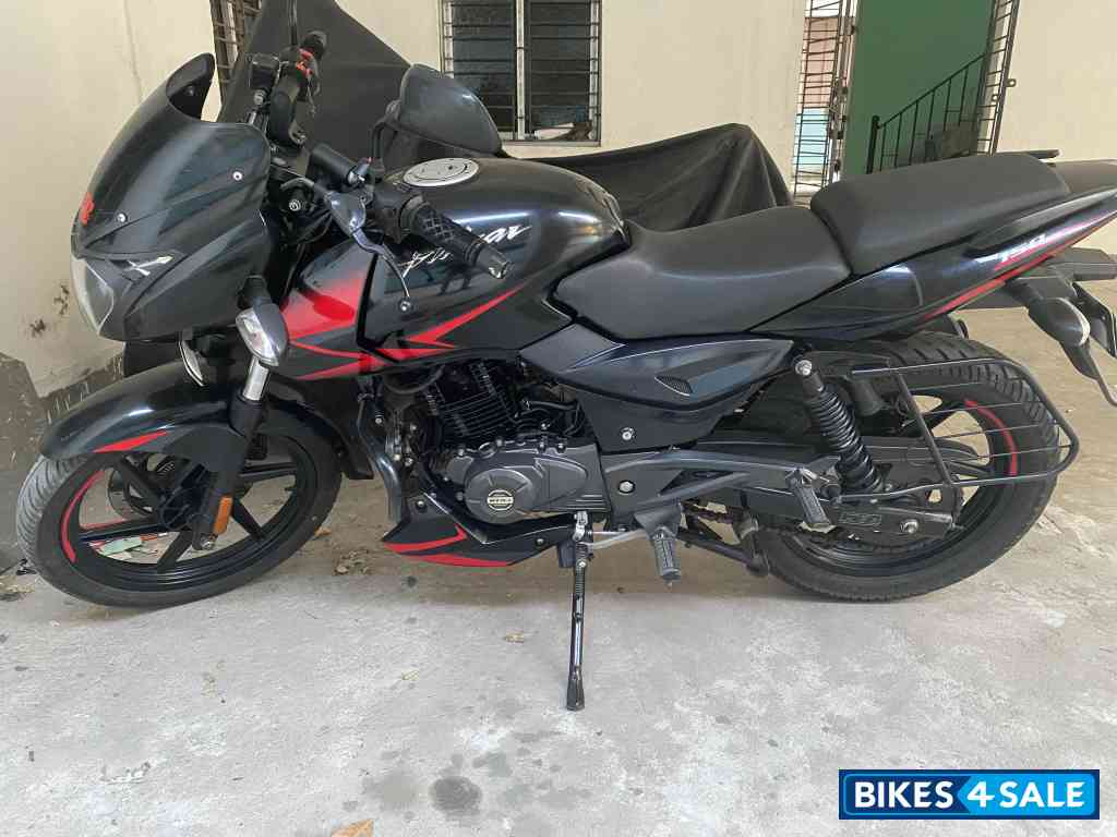Bajaj Pulsar 150 Twin Disc BS6