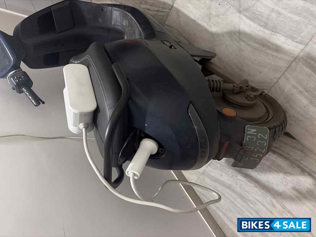 Midnight Blue Ola S1 Air 2kWh