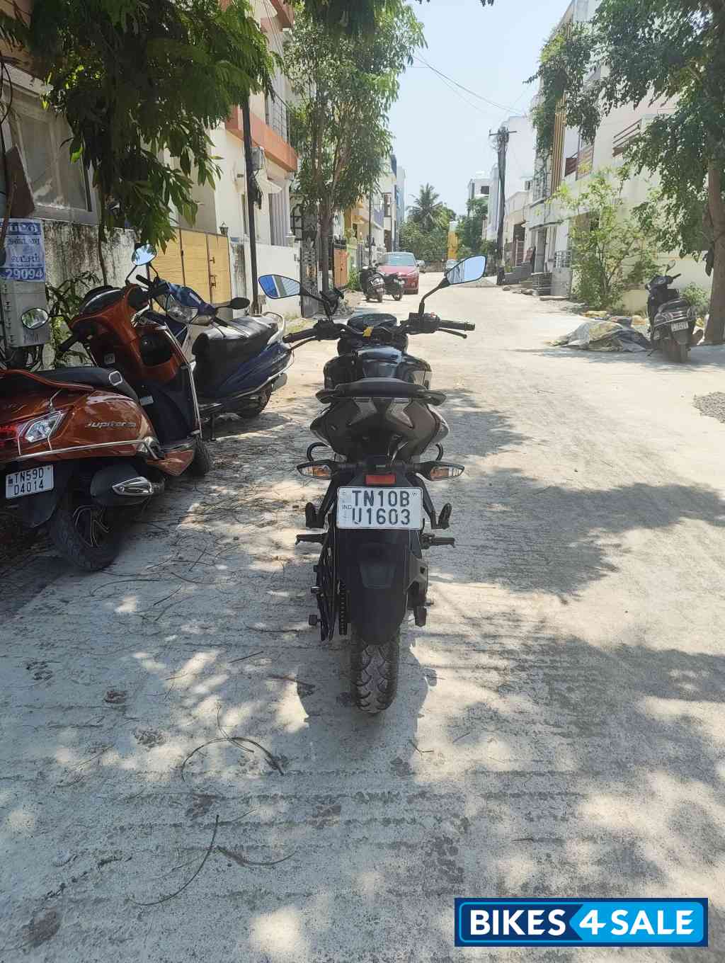 Black Bajaj Pulsar N160 Dual Channel ABS Black Bajaj Pulsar N160 Dual Channel ABS