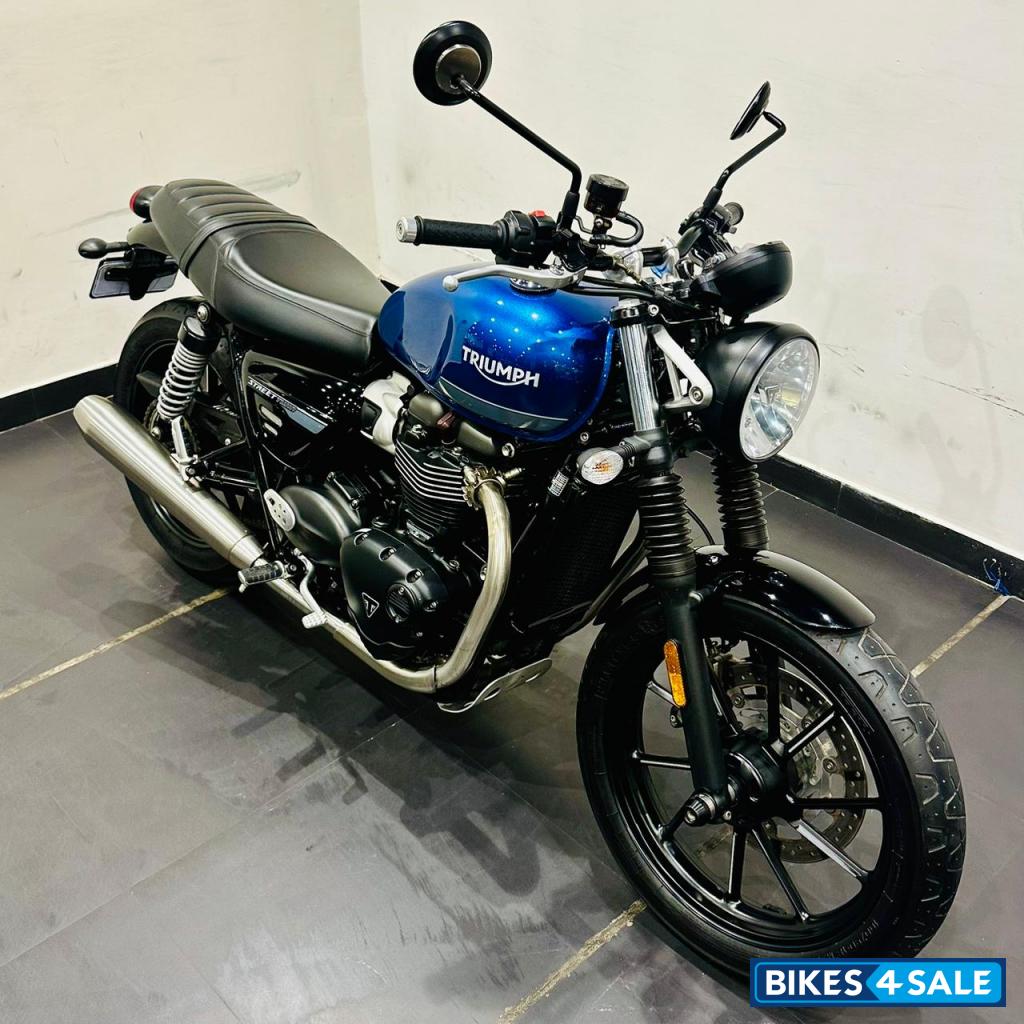 Triumph Street Twin