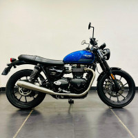 Triumph Street Twin