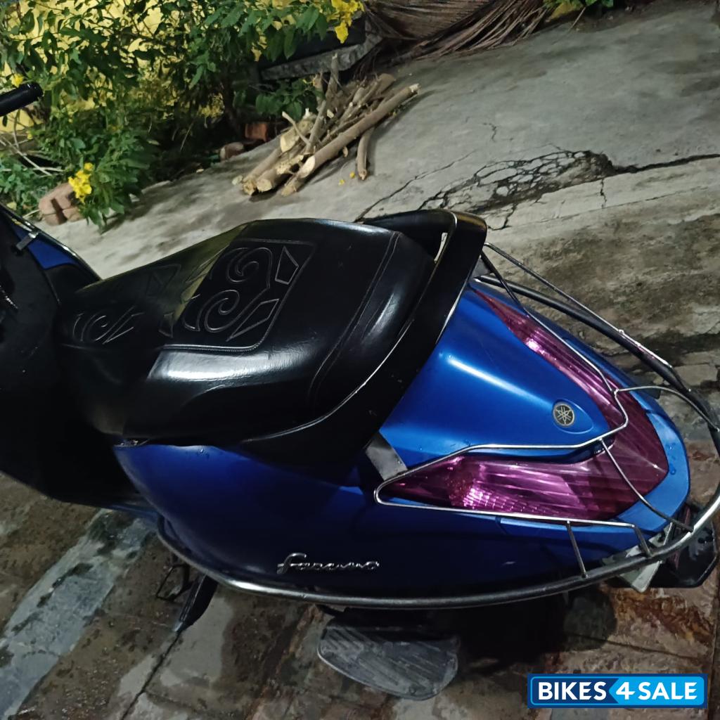 Blue Yamaha Fascino