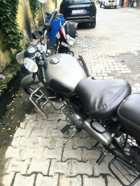 Gun Metal Grey Royal Enfield Classic Gunmetal Grey