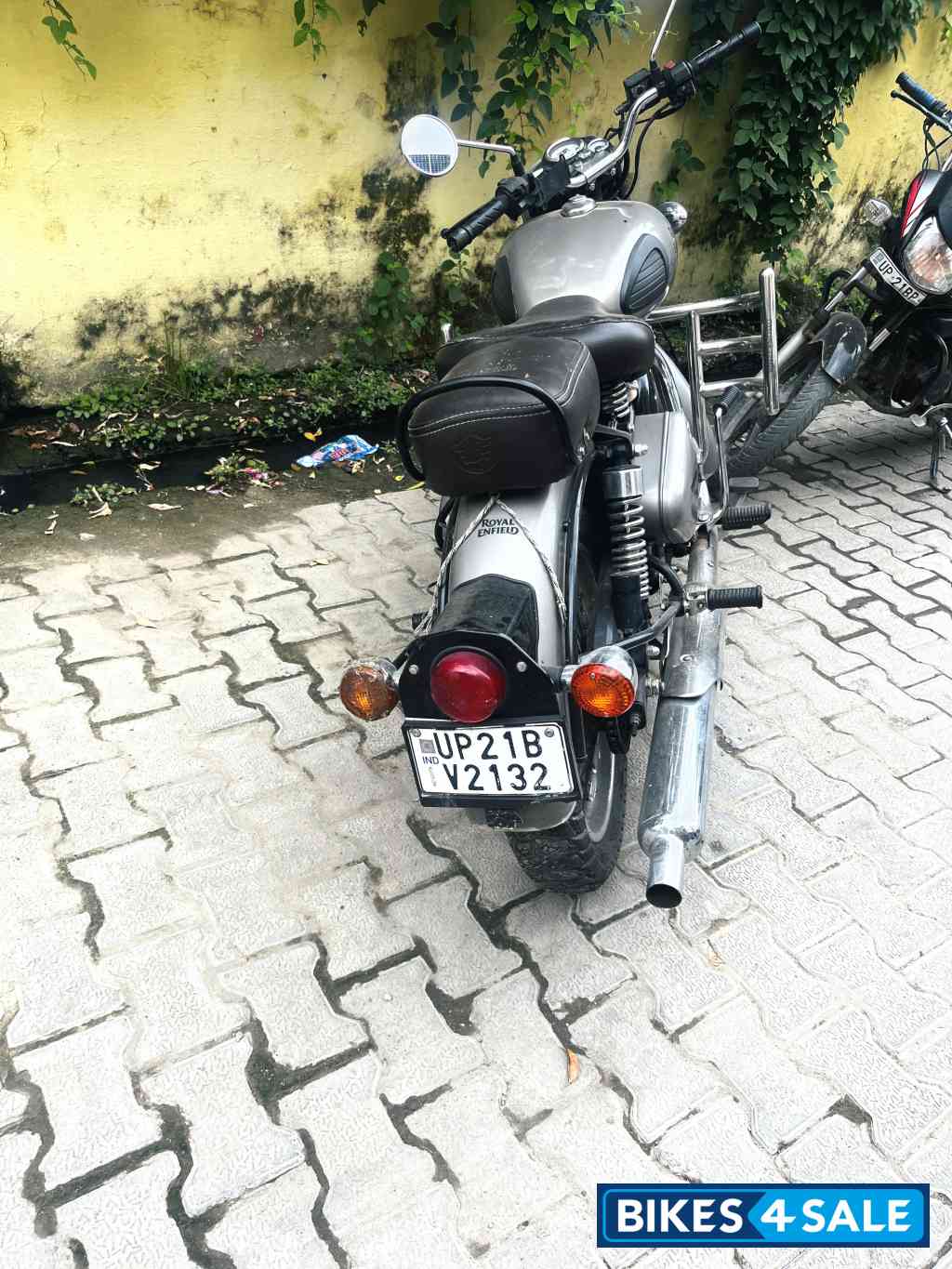 Gun Metal Grey Royal Enfield Classic Gunmetal Grey Gun Metal Grey Royal Enfield Classic Gunmetal Grey