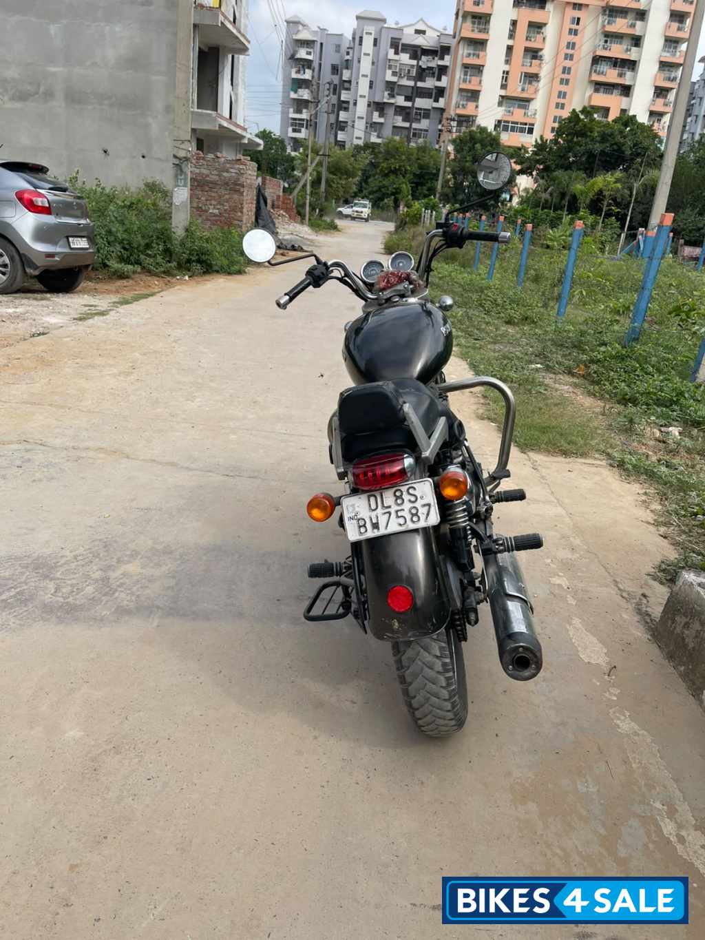 Royal Enfield Thunderbird 350 Royal Enfield Thunderbird 350