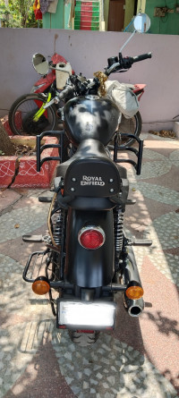 Stellar Black Royal Enfield Meteor 350 Stellar
