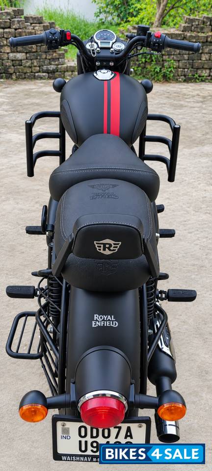 Mate Black Royal Enfield Classic Stealth Black Mate Black Royal Enfield Classic Stealth Black