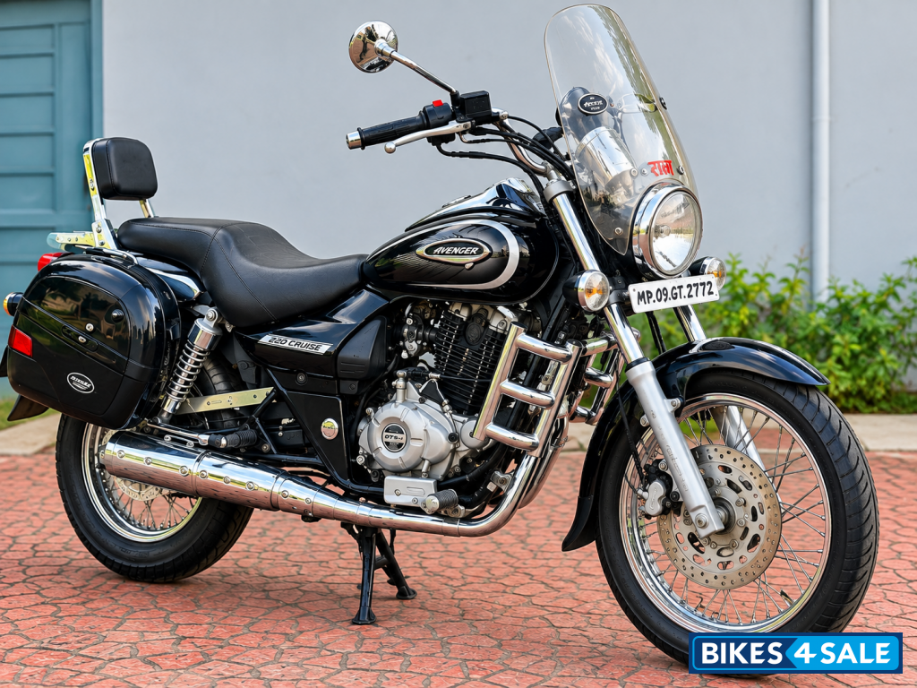 Bajaj Avenger Cruise 220