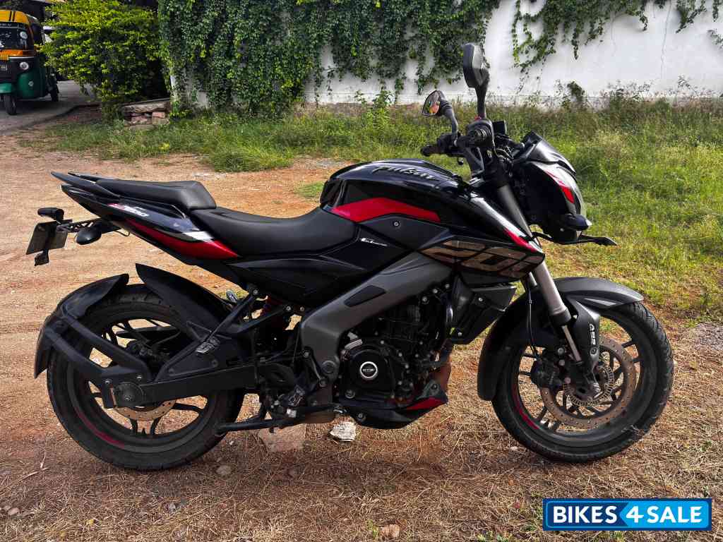 Black N Red Bajaj Pulsar NS 200 BS6