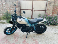 Brava Blue Royal Enfield Guerrilla 450 Flash