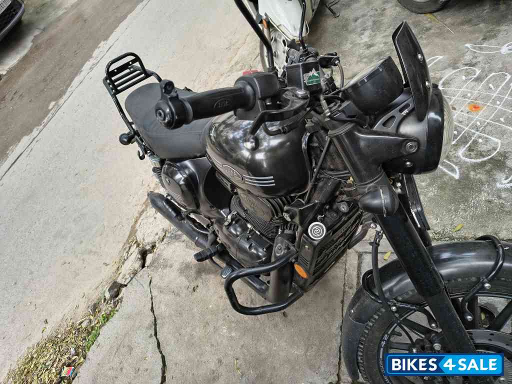 Jawa 42 Dual Channel ABS AllStar Black Jawa 42 Dual Channel ABS AllStar Black