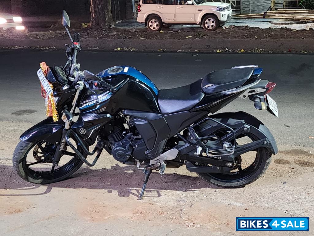 Yamaha FZ-S Yamaha FZ-S