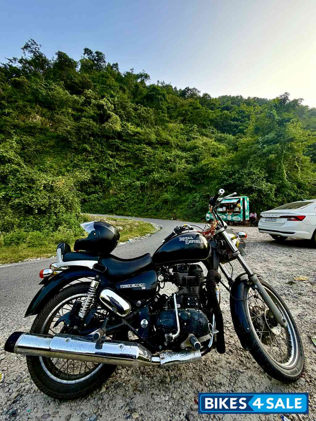 Black Royal Enfield Thunderbird 500