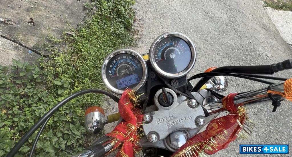 Black Royal Enfield Thunderbird 500 Black Royal Enfield Thunderbird 500