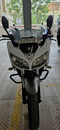 White-grey (special Edition) Yamaha Fazer FI V2