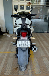 White-grey (special Edition) Yamaha Fazer FI V2