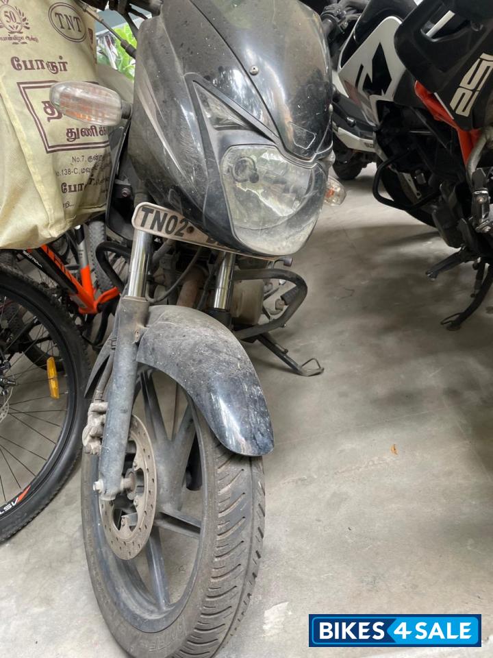 Black Bajaj Pulsar 150
