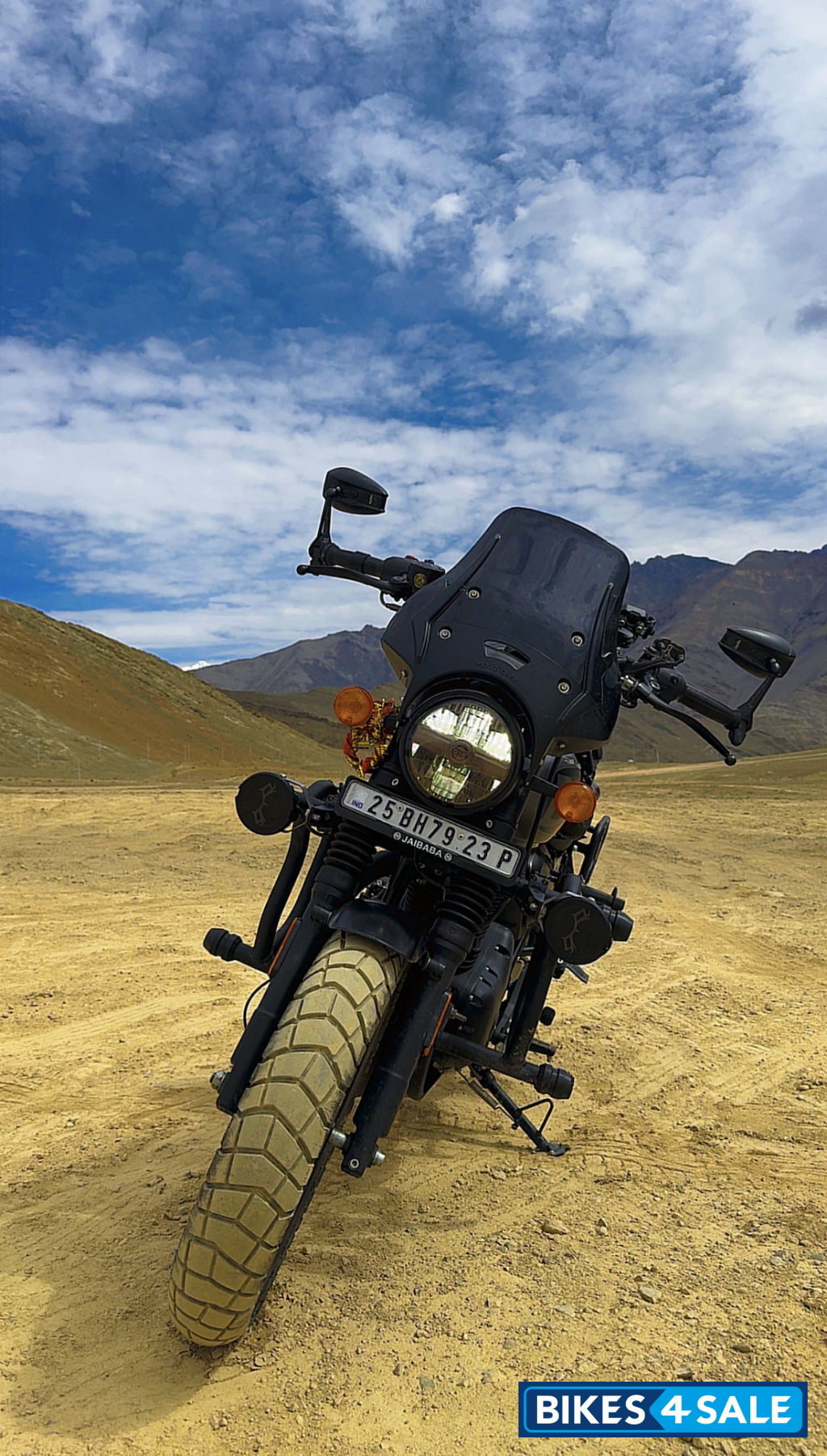 Dapper Gray Royal Enfield Hunter 350 Metro